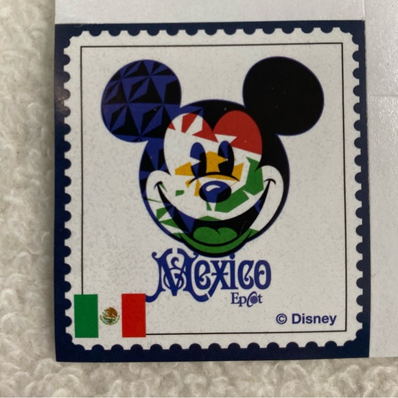 Disney’s World Showcase EPCOT Mickey Button Pin-On - Picture 5 of 9